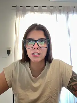 Snapshot of lililovexx chatting on 03-19-26, 09:41 lililovexx online show from 03-19-26, 09:41