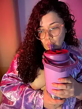 VanesssaMilf  online show from 04-12-26, 03:55