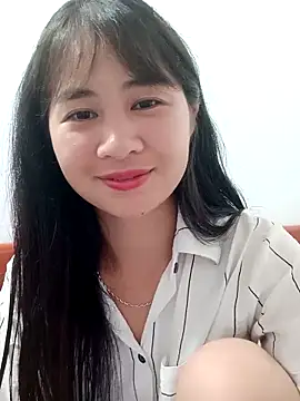 Him MountainGirl online show from 04-18-26, 10:30