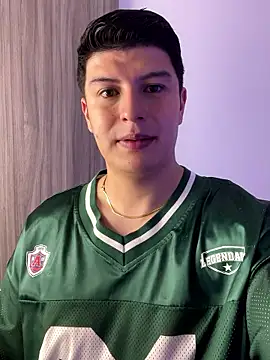 Goldenknight33 online show from 01-07-26, 03:25