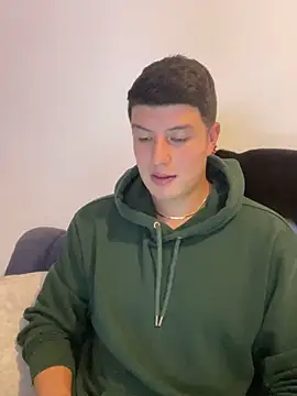 Goldenknight33 online show from 03-27-26, 09:47