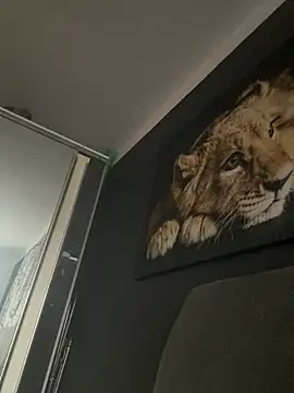 Snapshot of Alexmarcov chatting on 12-15-25, 09:24 Alexmarcov online show from 12-15-25, 09:24