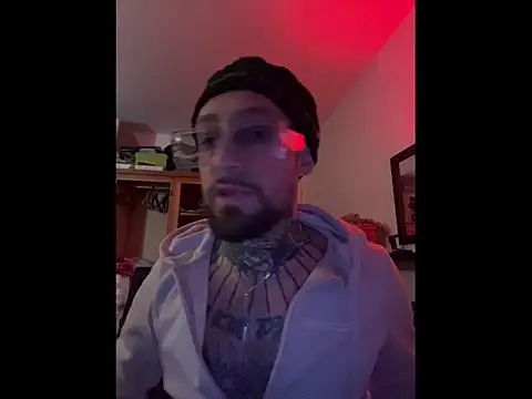 Snapshot of DaddyGrimaldi chatting on 12-15-25, 09:30 DaddyGrimaldi online show from 12-15-25, 09:30