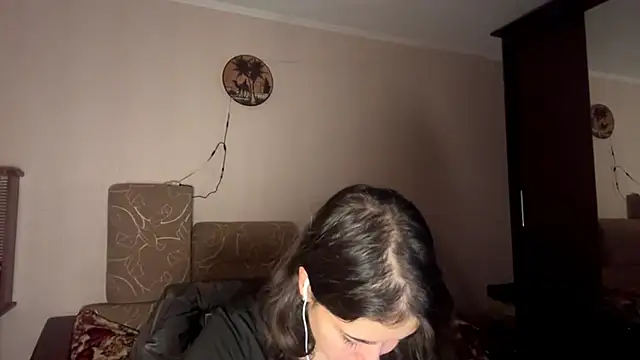 Snapshot of AnitraWackerbarth chatting on 12-22-25, 09:12 AnitraWackerbarth online show from 12-22-25, 09:12