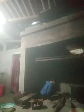 Snapshot of Amiluli chatting on 12-16-25, 11:21 Amiluli online show from 12-16-25, 11:21