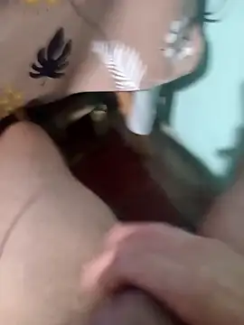 Snapshot of sebpap chatting on 12-14-25, 08:13 sebpap online show from 12-14-25, 08:13