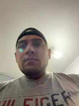 Snapshot of DarkOnebaki- chatting on 02-19-26, 06:20 DarkOnebaki- online show from 02-19-26, 06:20