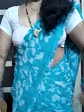 Snapshot of bhavyasri_55 chatting on 12-17-25, 01:33 bhavyasri 55 online show from 12-17-25, 01:33