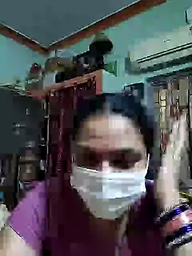 Snapshot of bhavyasri_55 chatting on 12-21-25, 04:41 bhavyasri 55 online show from 12-21-25, 04:41