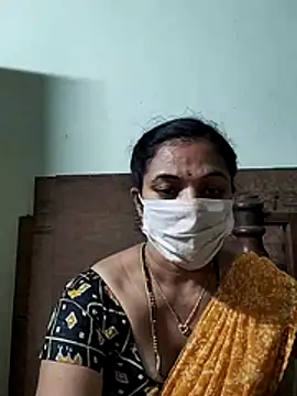 Snapshot of bhavyasri_55 chatting on 01-09-26, 04:59 bhavyasri 55 online show from 01-09-26, 04:59