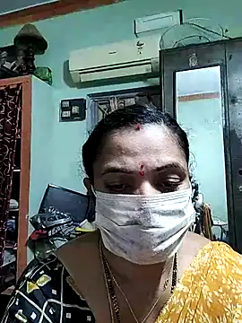 Snapshot of bhavyasri_55 chatting on 01-12-26, 02:17 bhavyasri 55 online show from 01-12-26, 02:17