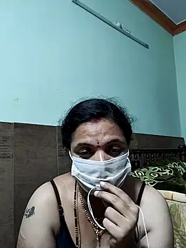 Snapshot of bhavyasri_55 chatting on 02-05-26, 01:32 bhavyasri 55 online show from 02-05-26, 01:32