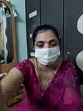 Snapshot of bhavyasri_55 chatting on 02-10-26, 01:04 bhavyasri 55 online show from 02-10-26, 01:04