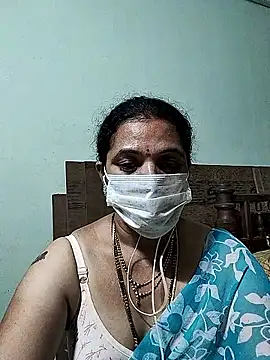 Snapshot of bhavyasri_55 chatting on 02-14-26, 04:26 bhavyasri 55 online show from 02-14-26, 04:26