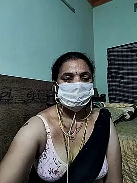 Snapshot of bhavyasri_55 chatting on 02-19-26, 12:45 bhavyasri 55 online show from 02-19-26, 12:45