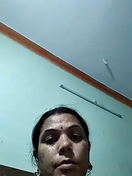 Snapshot of bhavyasri_55 chatting on 02-22-26, 03:43 bhavyasri 55 online show from 02-22-26, 03:43