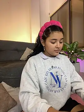 ladulcemary  online show from 01-16-26, 07:07