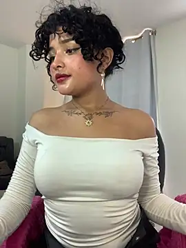 ladulcemary  online show from 04-18-26, 07:58