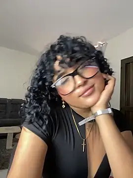 ladulcemary  online show from 05-16-26, 07:45