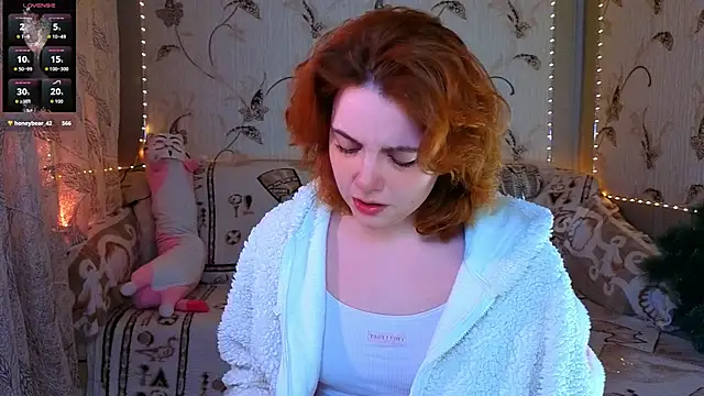 Snapshot of Ari_Meow chatting on 02-05-26, 06:12 Ari Meow online show from 02-05-26, 06:12