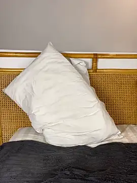 Snapshot of Thick_Lucia chatting on 03-12-26, 06:25 Thick Lucia online show from 03-12-26, 06:25