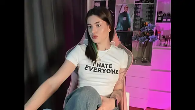 Snapshot of NikkieKitty chatting on 03-12-26, 10:10 NikkieKitty online show from 03-12-26, 10:10