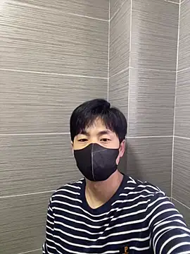 kimze7 online show from 04-14-26, 11:00