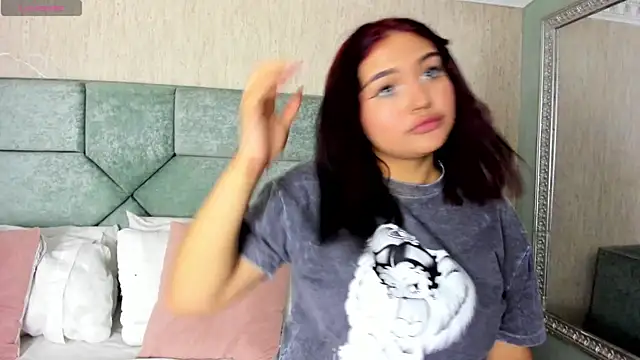 NaomySakura online show from 01-16-26, 07:40