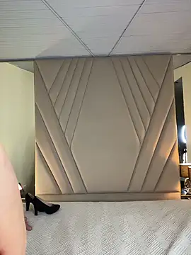 Snapshot of SecretSensuel chatting on 03-09-26, 12:20 SecretSensuel online show from 03-09-26, 12:20