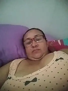 Nini Love  online show from 04-13-26, 12:43