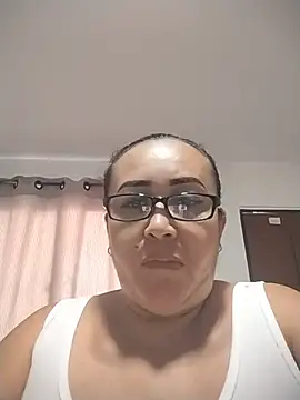 Nini Love  online show from 06-04-26, 02:01