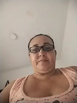 Nini Love  online show from 06-28-26, 03:07