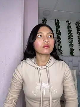 Snapshot of Xaander_ chatting on 02-05-26, 07:29 Xaander online show from 02-05-26, 07:29