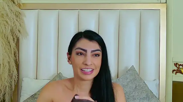 Snapshot of NinnaPiers chatting on 07-20-26, 11:34 NinnaPiers online show from 07-20-26, 11:34
