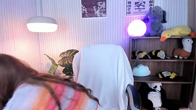 Snapshot of simone_sky chatting on 01-08-26, 08:22 simone sky online show from 01-08-26, 08:22