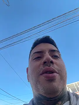 Snapshot of Marlokeo69 chatting on 12-13-25, 09:42 Marlokeo69 online show from 12-13-25, 09:42