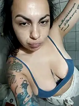 Snapshot of AmaTiffany chatting on 12-14-25, 11:31 AmaTiffany online show from 12-14-25, 11:31