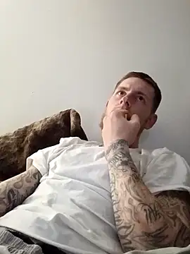 Snapshot of aboogie0420 chatting on 12-21-25, 12:07 aboogie0420 online show from 12-21-25, 12:07