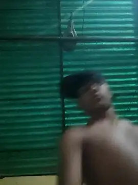 Snapshot of 2caelo chatting on 01-12-26, 06:51 2caelo online show from 01-12-26, 06:51