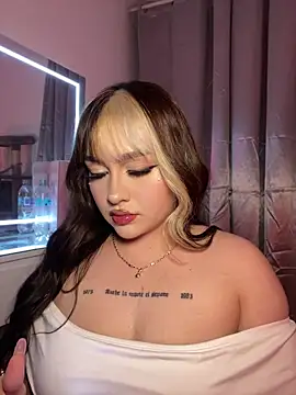 Snapshot of Daniela_ruizz chatting on 06-19-26, 05:23 Daniela ruizz online show from 06-19-26, 05:23