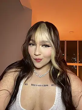 Snapshot of Daniela_ruizz chatting on 07-10-26, 01:21 Daniela ruizz online show from 07-10-26, 01:21