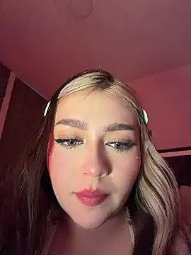 Snapshot of Daniela_ruizz chatting on 07-19-26, 04:00 Daniela ruizz online show from 07-19-26, 04:00