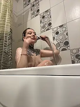 FionaMurr online show from 05-20-26, 01:23