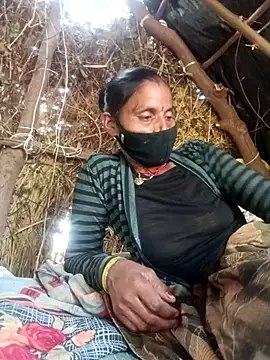 Snapshot of Hot-piau chatting on 12-14-25, 09:58 Hot-piau online show from 12-14-25, 09:58