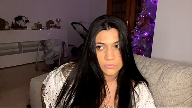 Snapshot of AlphaCasile chatting on 12-17-25, 11:44 AlphaCasile online show from 12-17-25, 11:44