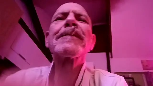 4skinlvrI online show from 03-19-26, 02:26