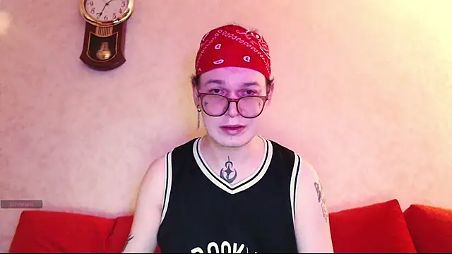 Snapshot of Steve_q chatting on 06-17-26, 10:32 Steve q online show from 06-17-26, 10:32