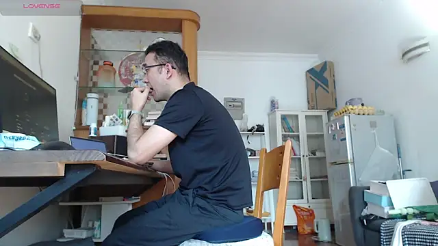 Snapshot of jjjjay123 chatting on 12-16-25, 05:45 jjjjay123 online show from 12-16-25, 05:45