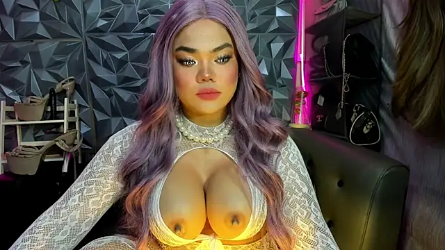 AlwaysHornyMia online show from 04-10-26, 10:14