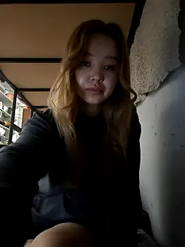 Snapshot of SherrylShaw chatting on 01-06-26, 06:44 SherrylShaw online show from 01-06-26, 06:44